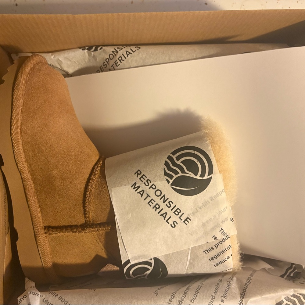 UGG Chestnut Kids Bailey Bow (Toddler) Ribbon Detail